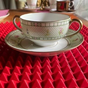 BEAUTIFUL ANTIQUE T & V LIMOGES TEACUP AND SAUCER